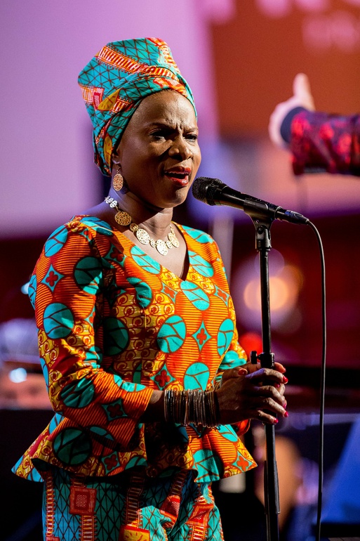 1. fotografie koncertu Angelique Kidjo