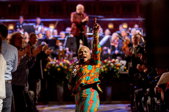 10. fotografie koncertu Angelique Kidjo