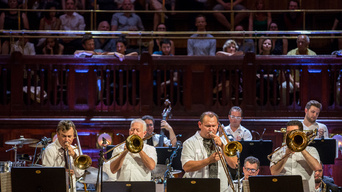 6. fotografie koncertu Gordon Goodwin’s Big Phat Band
