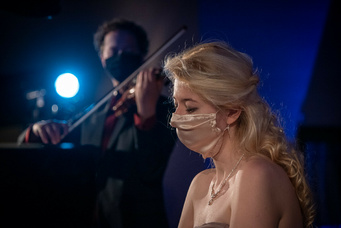 5. fotografie koncertu Jakub Junek & Johanna Haniková
