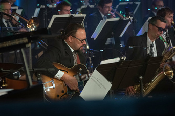 9. fotografie koncertu The Loop Jazz Orchestra & Fly me to the Moon
