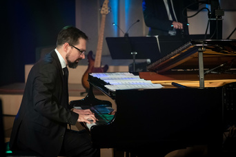 10. fotografie koncertu The Loop Jazz Orchestra & Fly me to the Moon